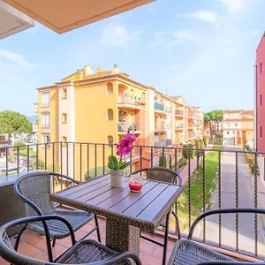 https://apart-rent-apartamento-gran-reserva-empuriabrava.topcostabravahotels.com